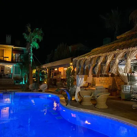 Tasquartas Hotel Alaçatı