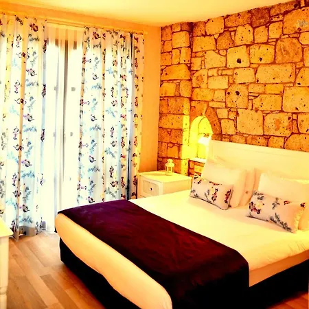 Otel Tasquartas