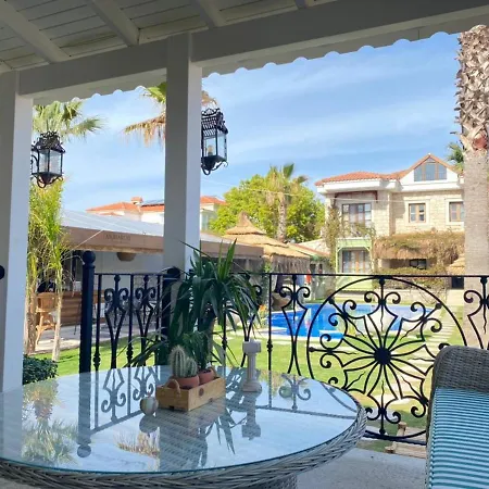 Tasquartas فندق ألاتشاتي