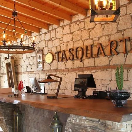 Tasquartas فندق *