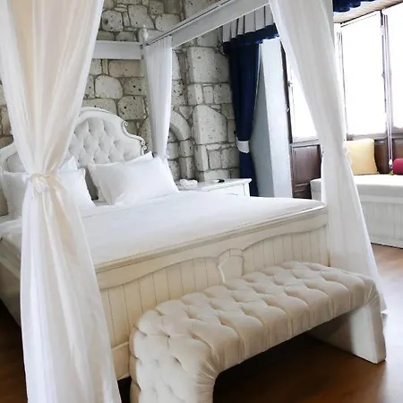 Tasquartas فندق ألاتشاتي