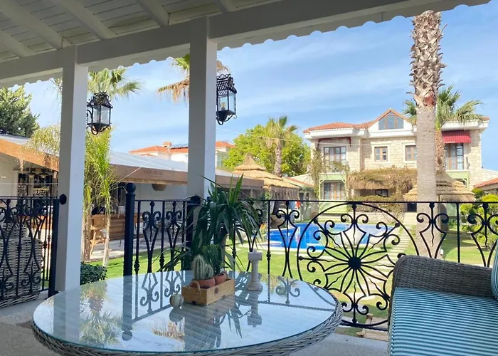 Tasquartas Hotell Alaçatı